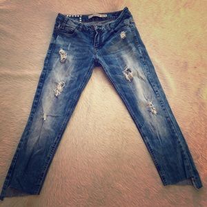 Zara Premium Wash Step Fray Cropped Ripped Jeans